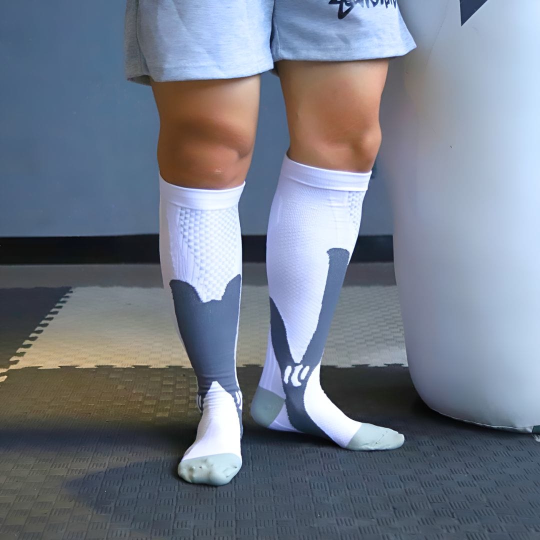 BondCrafts 200004183 White / S/M Travel Compression Socks