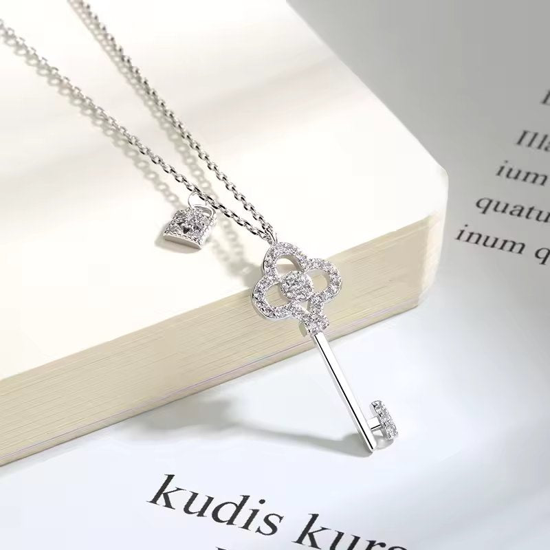 "The Key To My Heart" Necklace with Luxury LED Box